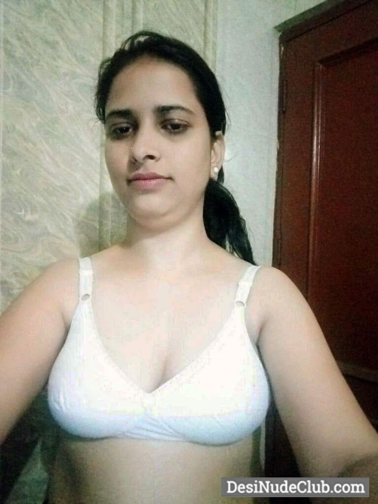 Indian Housewife Sex Relationship Nude Pics 4 busty housewife