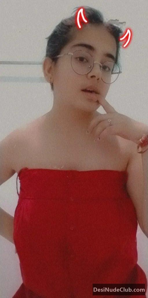 Cute College Girl ke leaked Nacked Snap Chat Photos Viral Antarvasna Nude Photos19.jpg