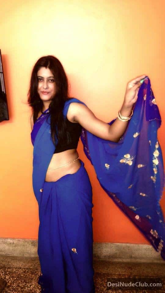 Sexy Desi Girl Nude Shaved Pussy 002