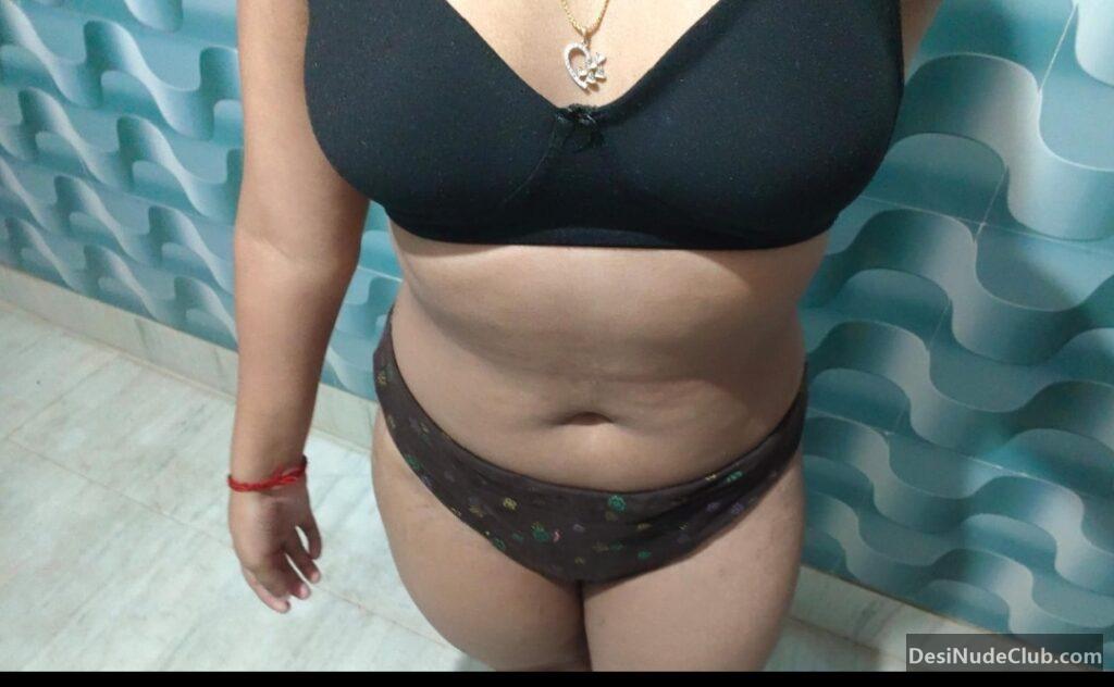 desi nude girl showing body nude 11