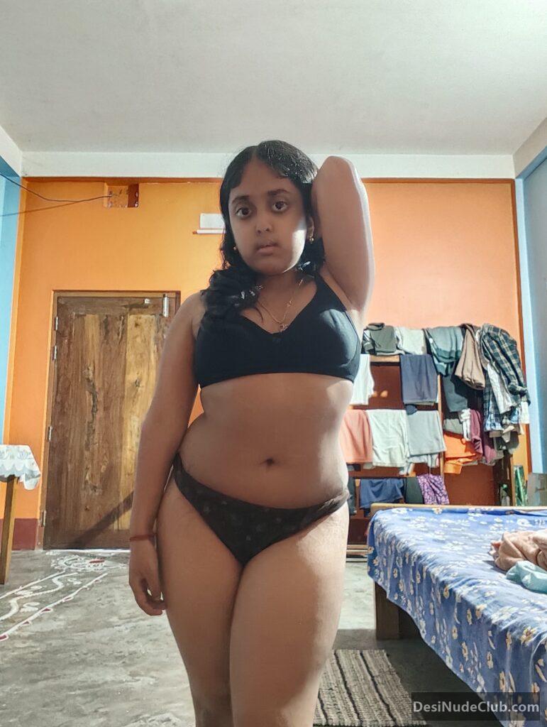 desi nude girl showing body nude 3